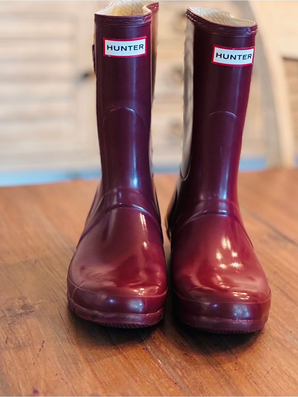 Hunter Red Gloss Rain Boots. Short with buckle. Unisex size men 8 women 9 - Picture 6 of 11